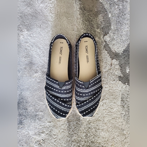 Toms Canvas Black & White Espadrilles - Picture 2 of 7